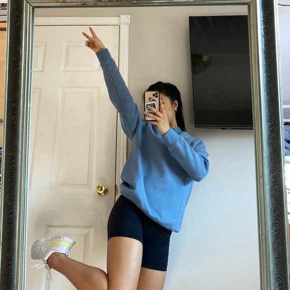 Raglan Sweatshirt - Picture 4 of 7